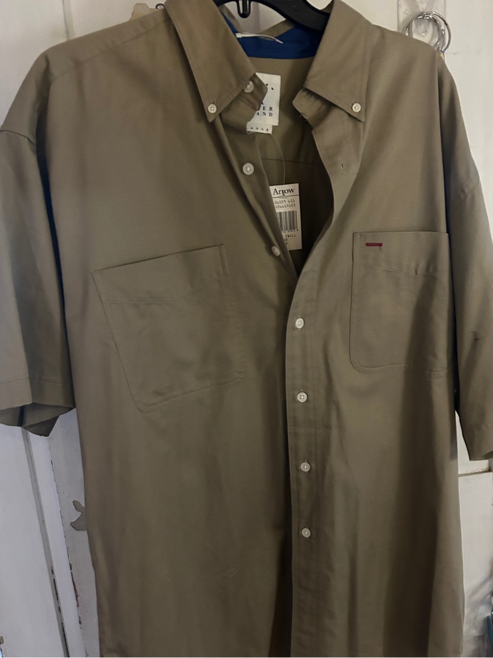 Arrow Men's Short-Sleeve Button-Down Shirt in Khaki